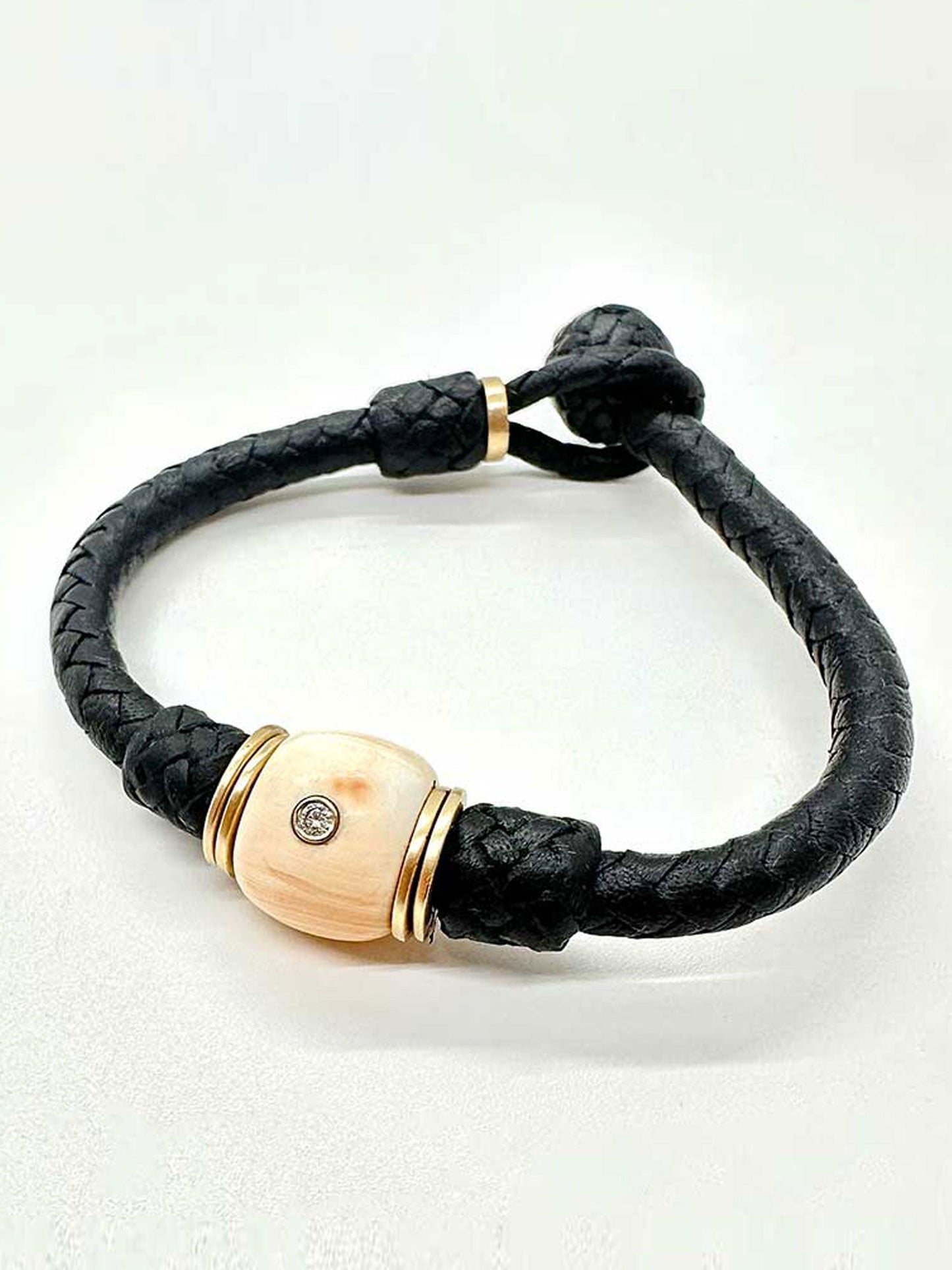 Vintage 14k Gold Conch Bracelet