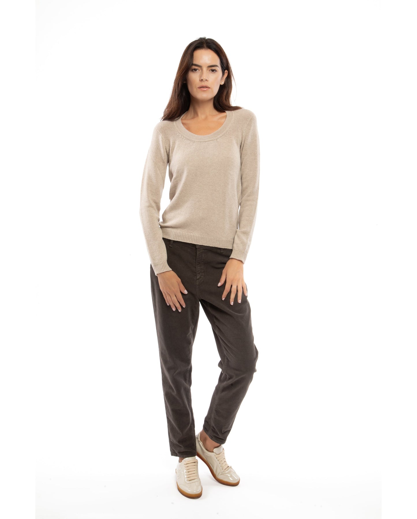 Womens Ultralight Cashmere Scoop Sweater Made In Italy Beige 5