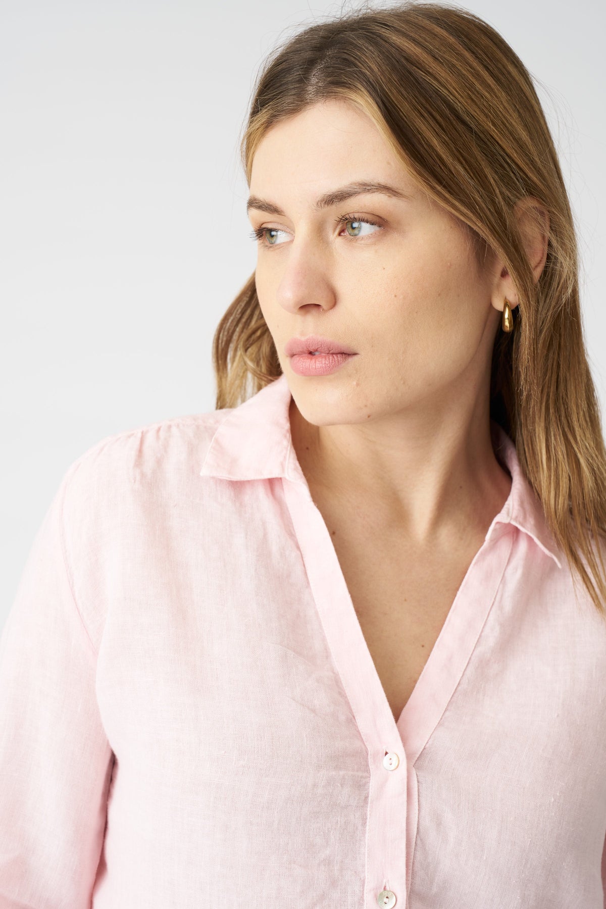 Women's Linen Regular-Fit Shirt with Offset Sleeves – Cipria, view 2