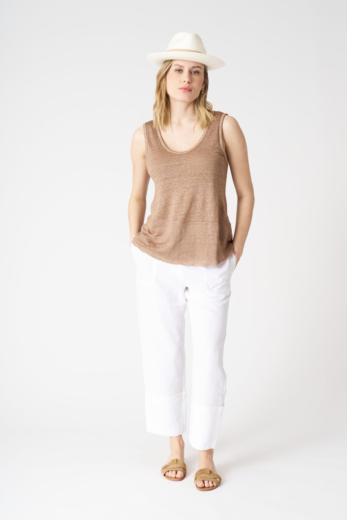 Women's Linen Relaxed-Fit Tank Top – Tabacco Soft Fade, view 3