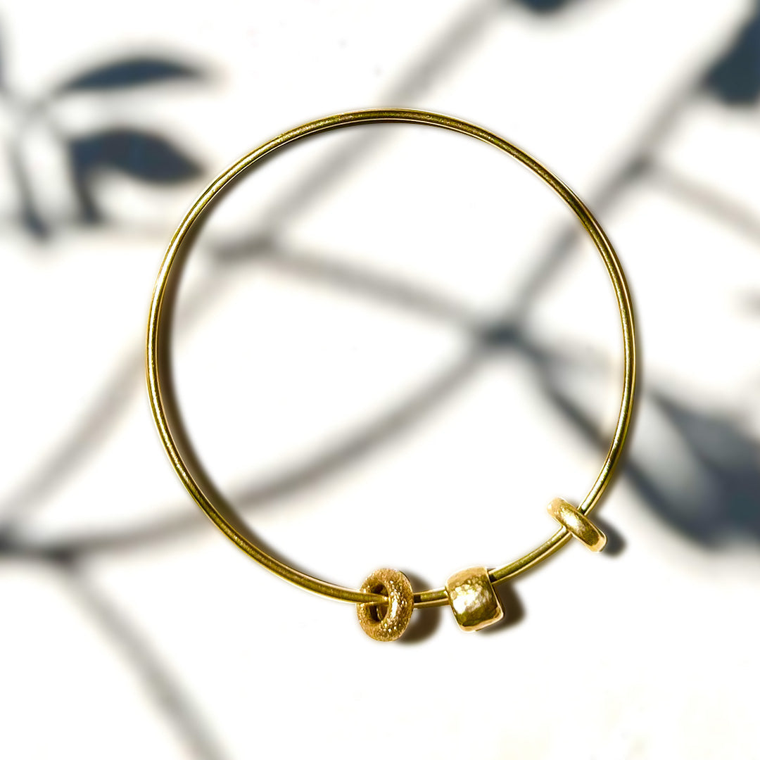 TRIO BEAD 14K GOLD BANGLE