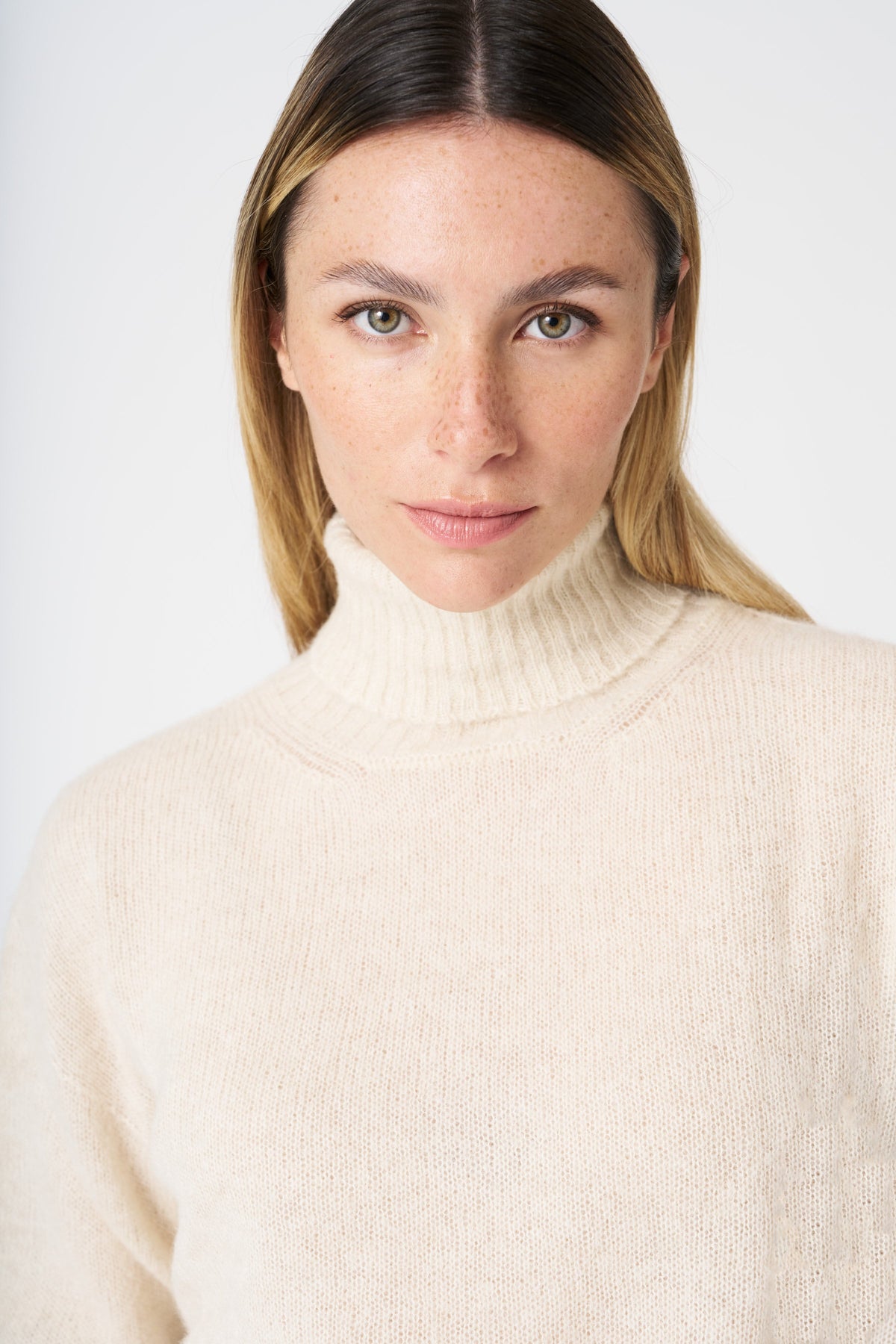 Women's Knit Turtleneck Sweater – Naturale, view 2