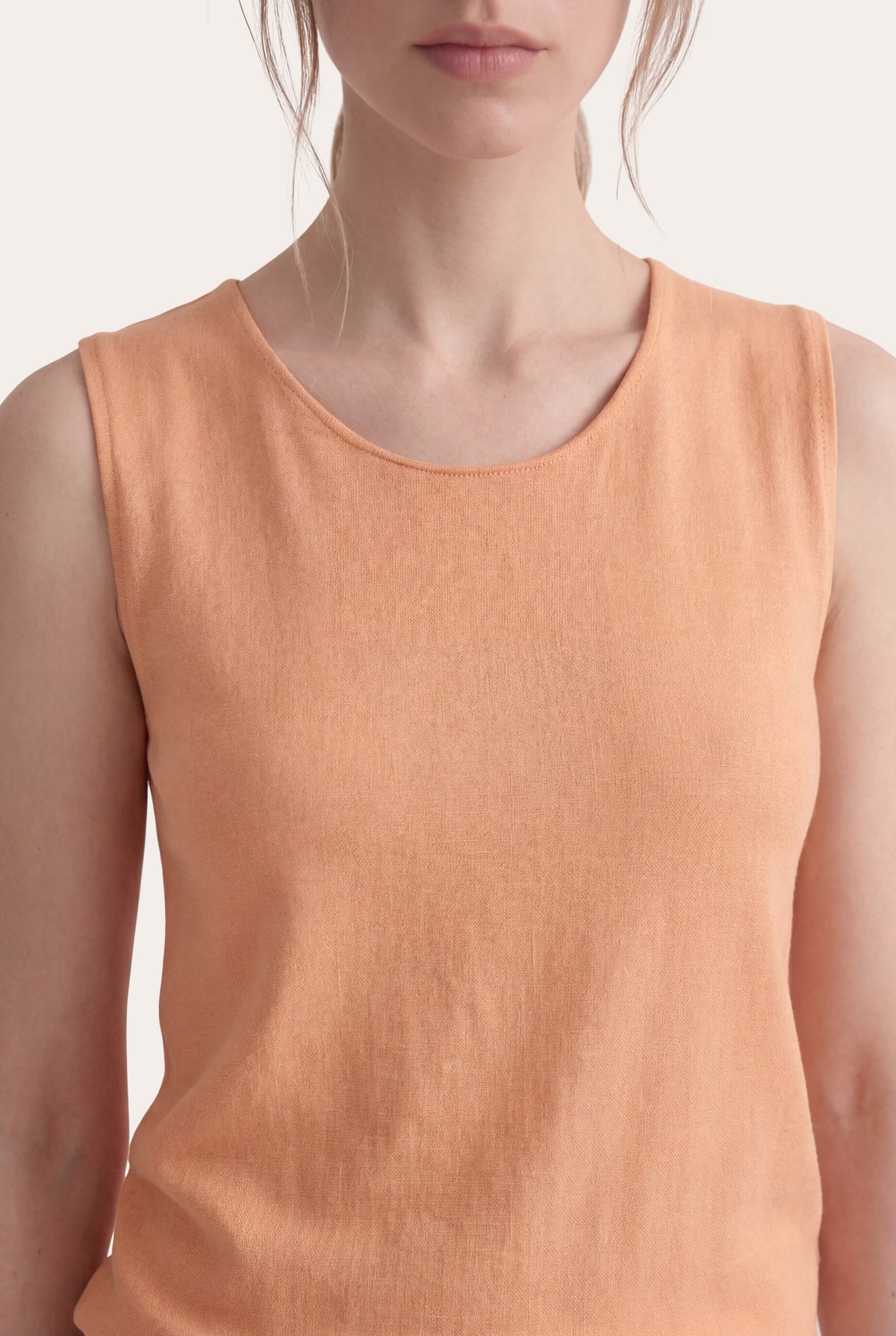 Women's Sleeveless Knit Top with Ribbed Hem – Bianco Lan, view 8