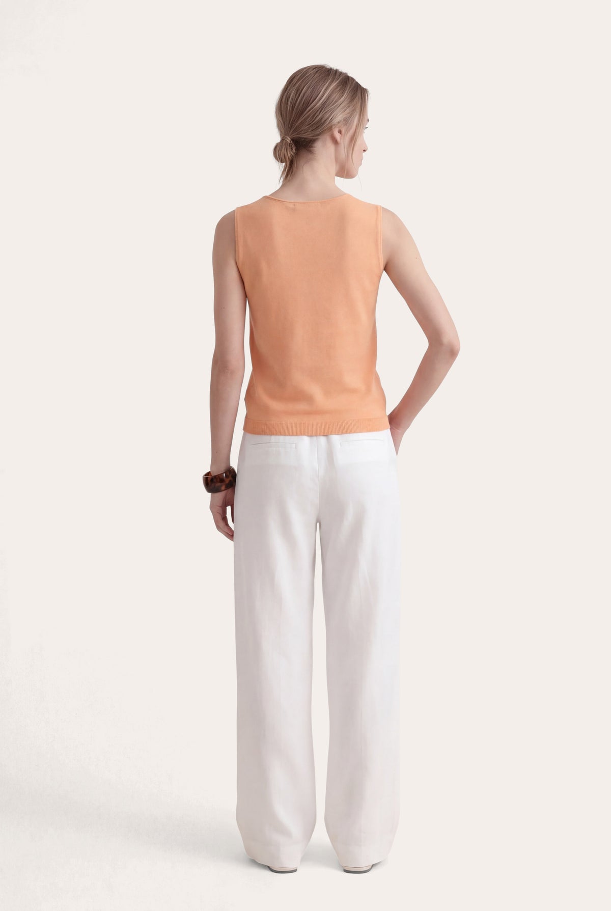Women's Sleeveless Knit Top with Ribbed Hem – Bianco Lan, view 5
