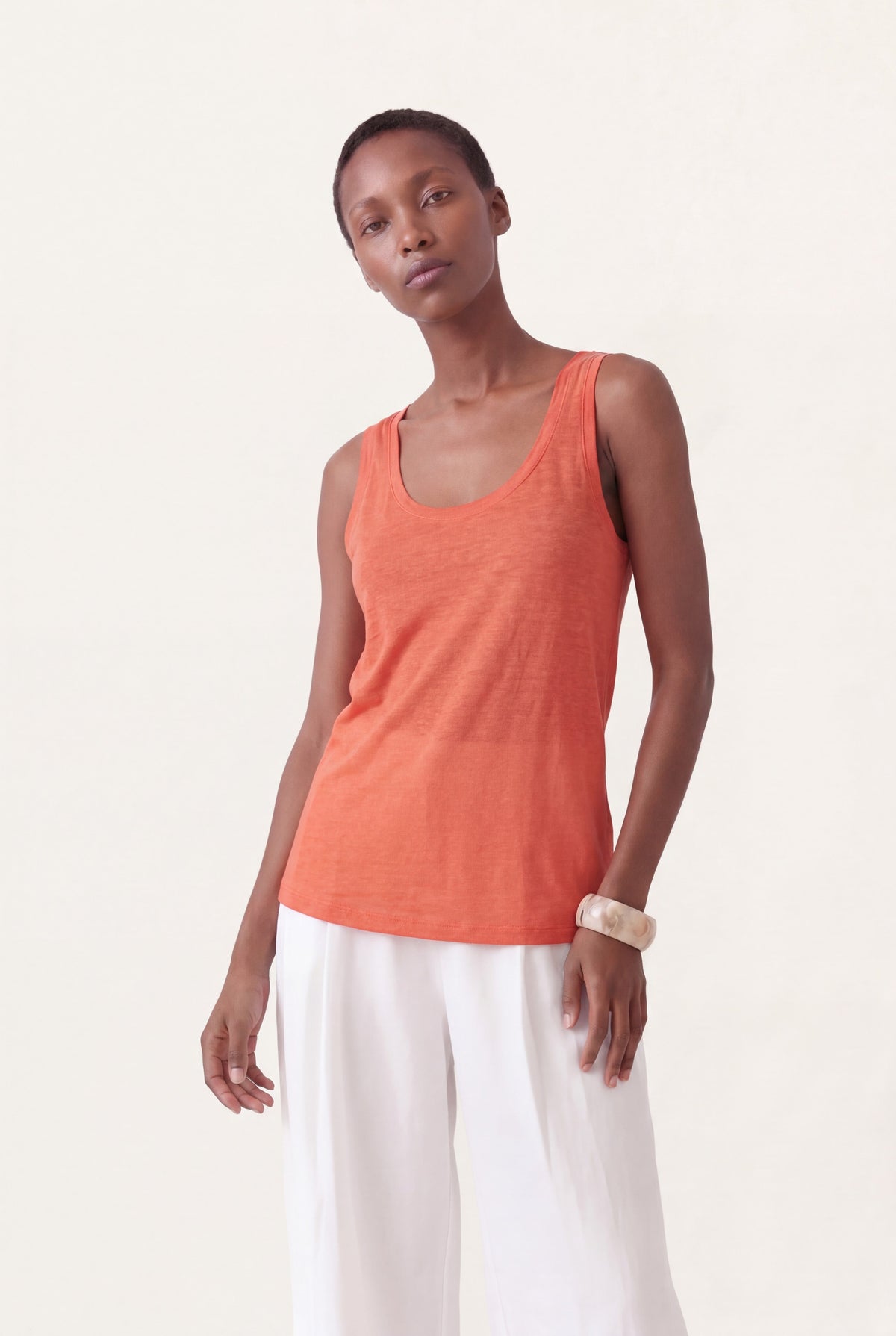 Women's Scoop-Neck Linen Tank Top – White, view 7