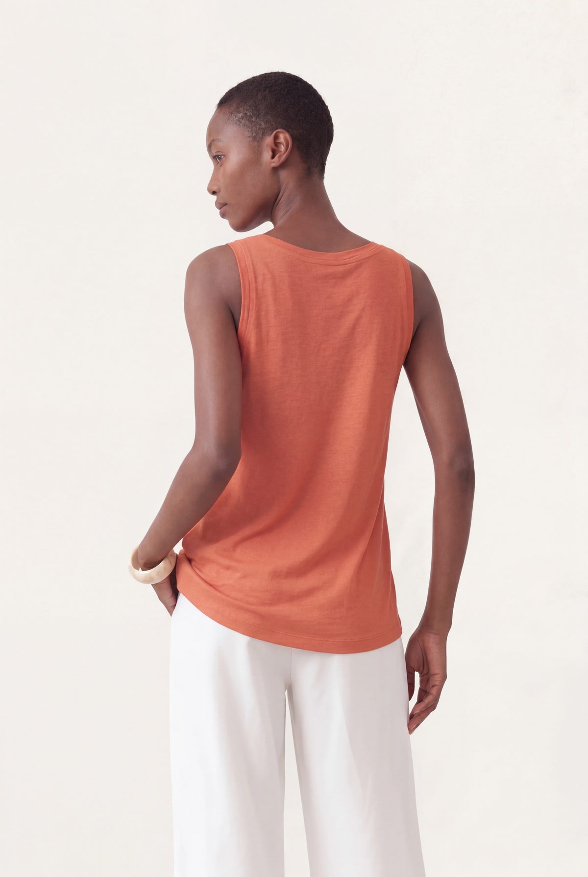Women's Scoop-Neck Linen Tank Top – White, view 8