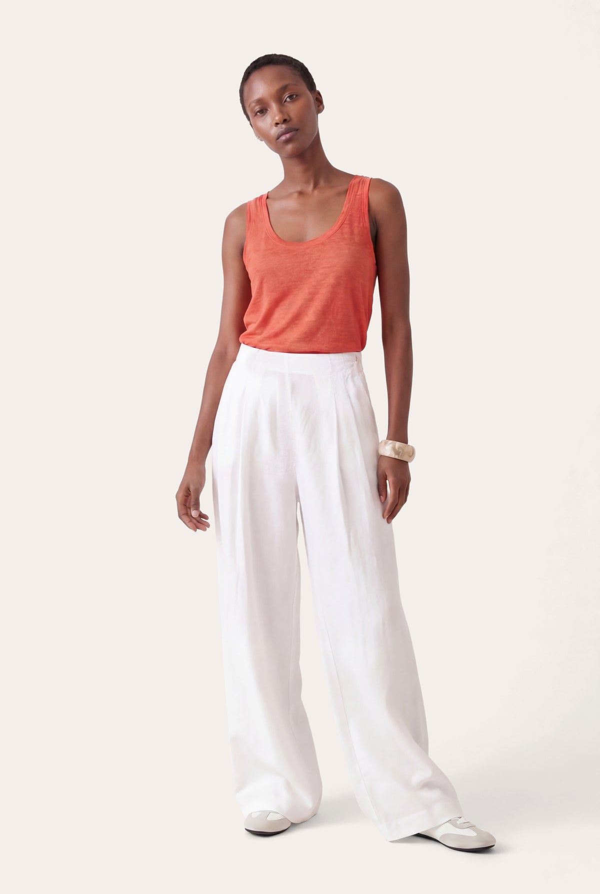 Women's Scoop-Neck Linen Tank Top – White, view 6
