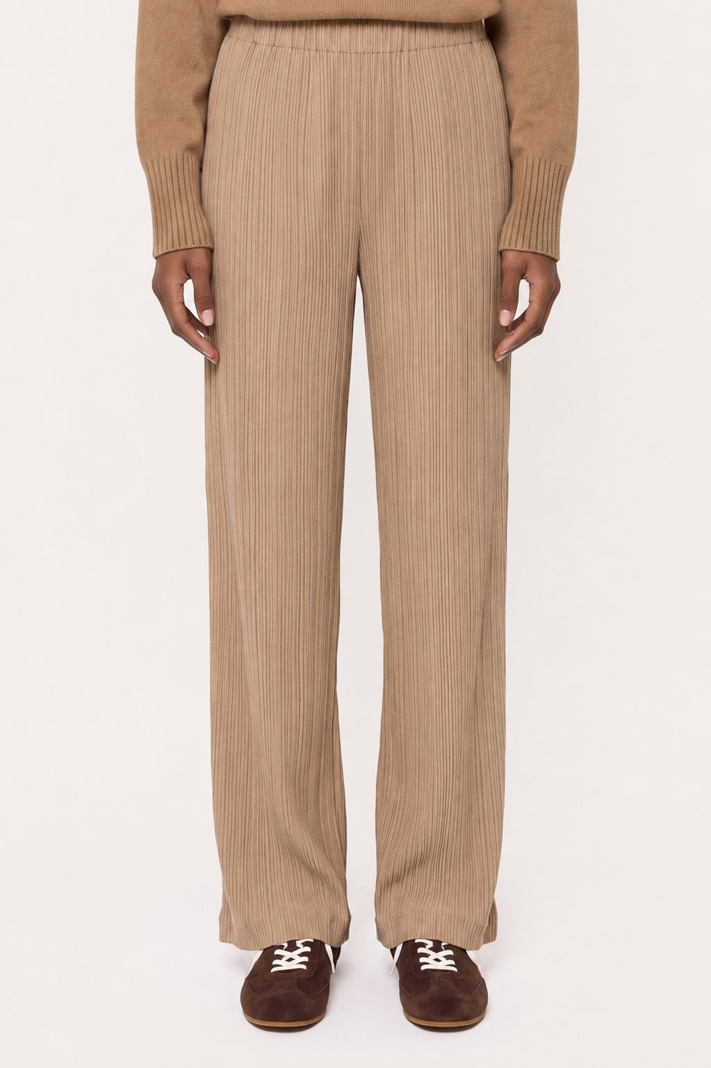 Women's Plissé Wool-Viscose Fluid Pants – Nut, view 1