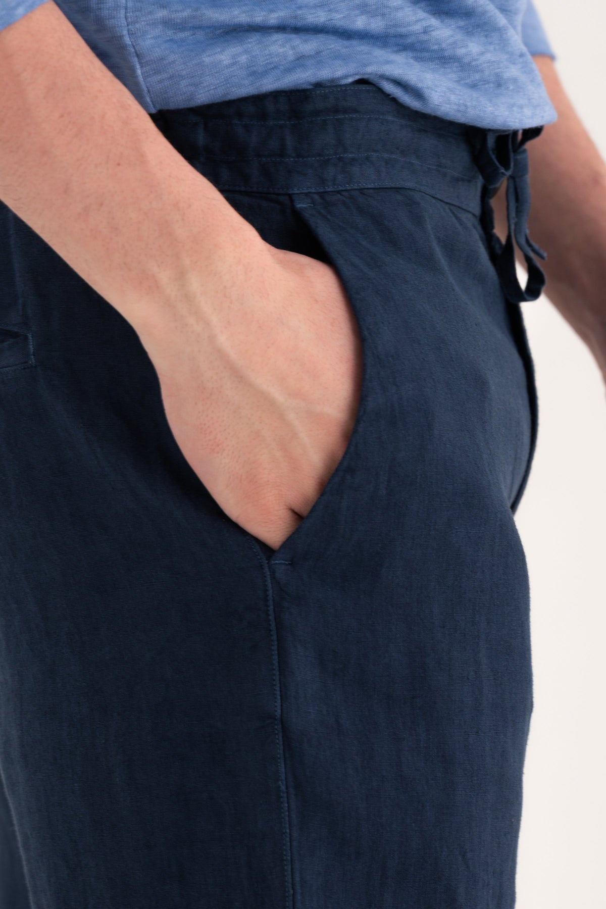 Men's Relaxed Drawstring Linen Pants – Navy Fade, view 4