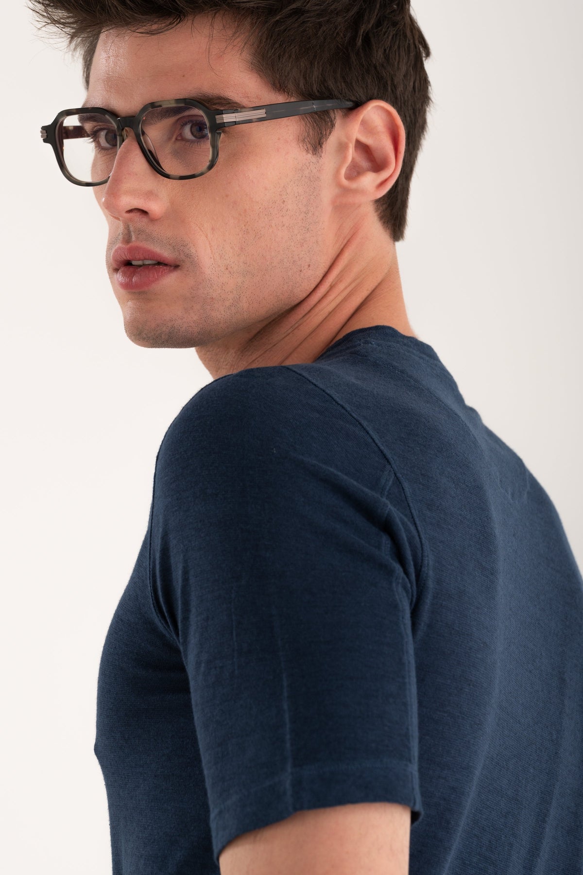 Men's Linen Slim Fit Crewneck T-Shirt – Navy Fade, view 4