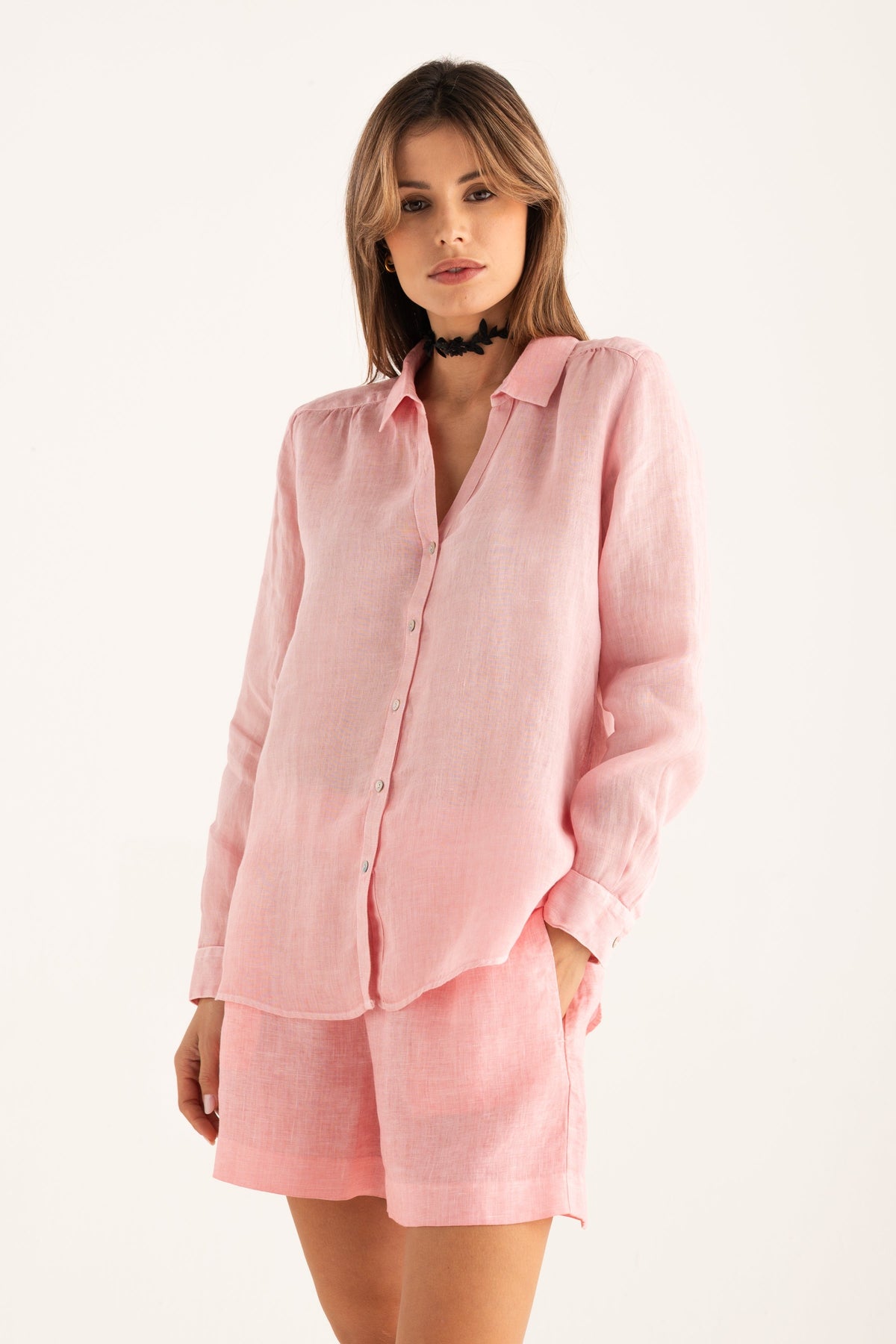 Women's Linen Regular-Fit Shirt with V-Neck – Ballerina, view 1