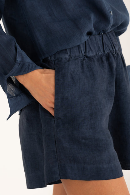 Women's Linen Relaxed Tailored Shorts – Navy Fade, view 3