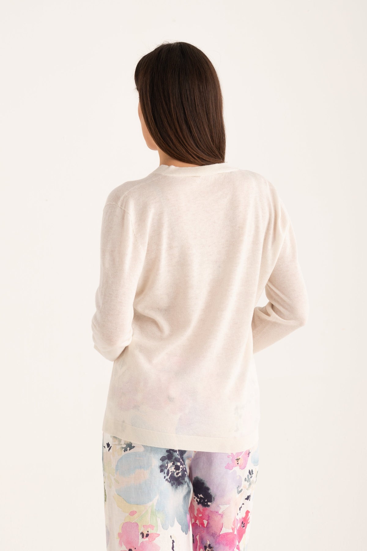 Women's V-Neck Knit Sweater – Bianco Lan, view 2