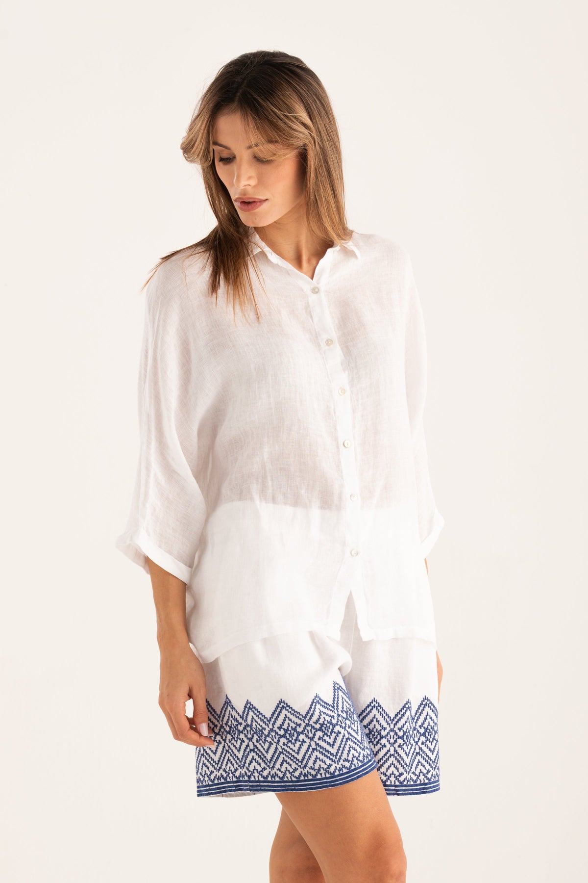 Women's Linen Oversized Shirt with Wide Sleeves – White, view 7