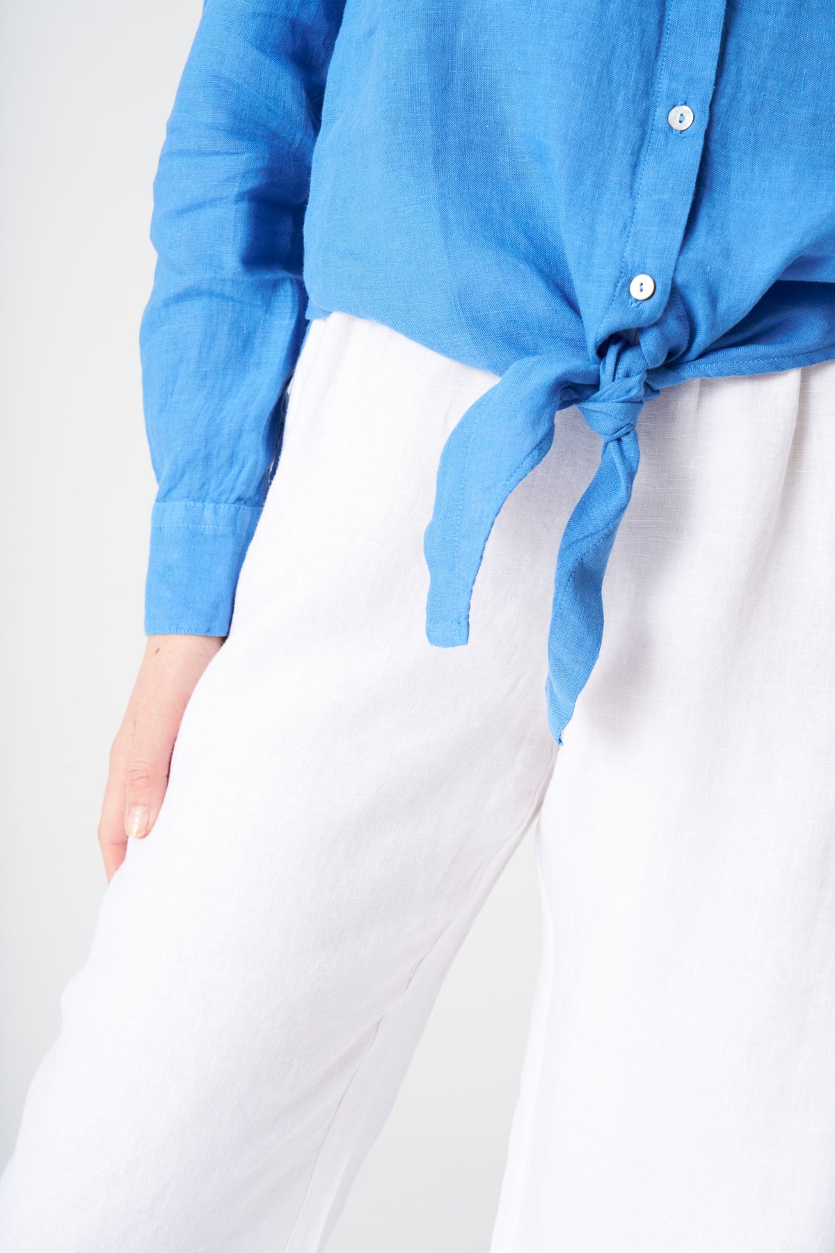 Women's Linen Shirt with Tie Detail – Indigo, view 2