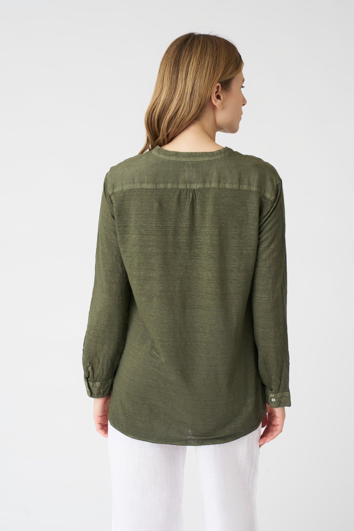 Women's Linen Blouse with Side Slits – Caffe Soft Fade, view 4