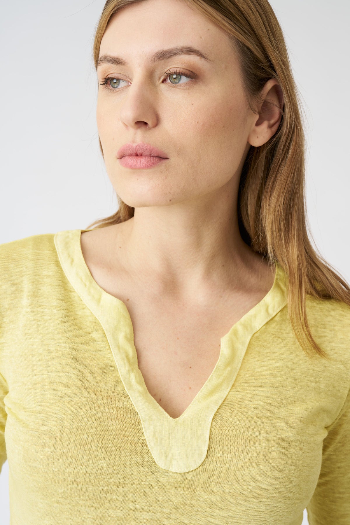 Women's Kara Linen T-Shirt – Sun Soft Fade, view 2