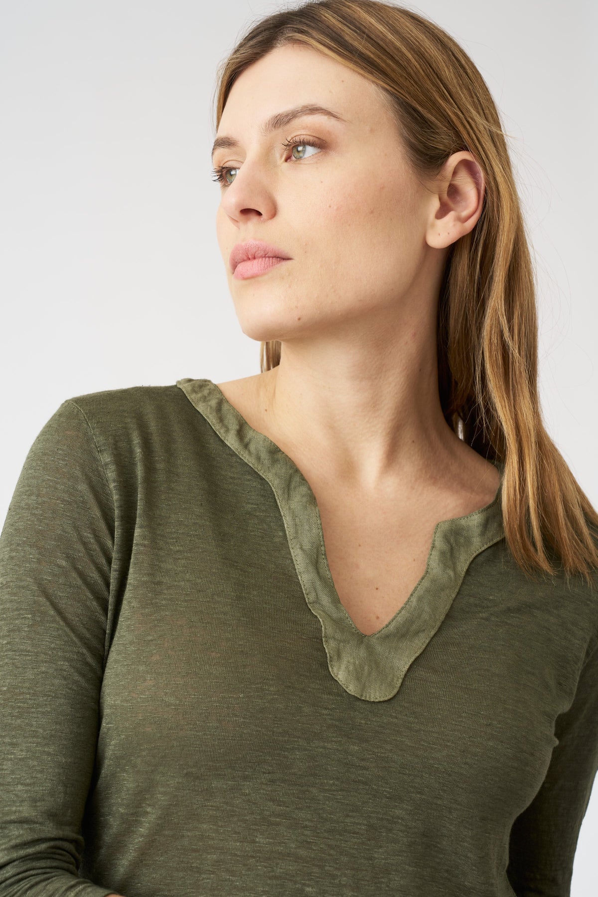 Women's Kara Linen T-Shirt – Caffe Soft Fade, view 2