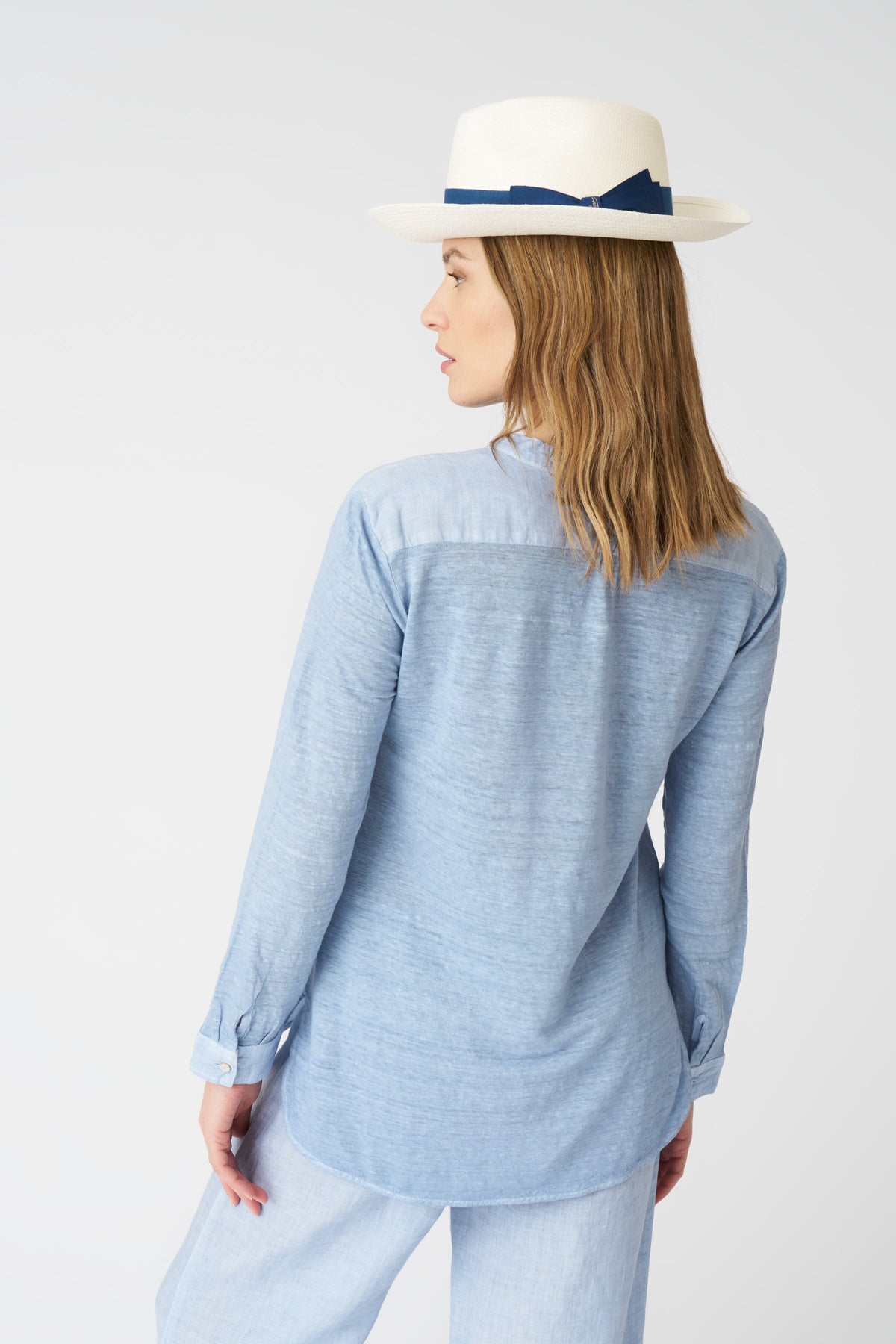 Women's Linen Blouse with Side Slits – Sea Soft Fade, view 4