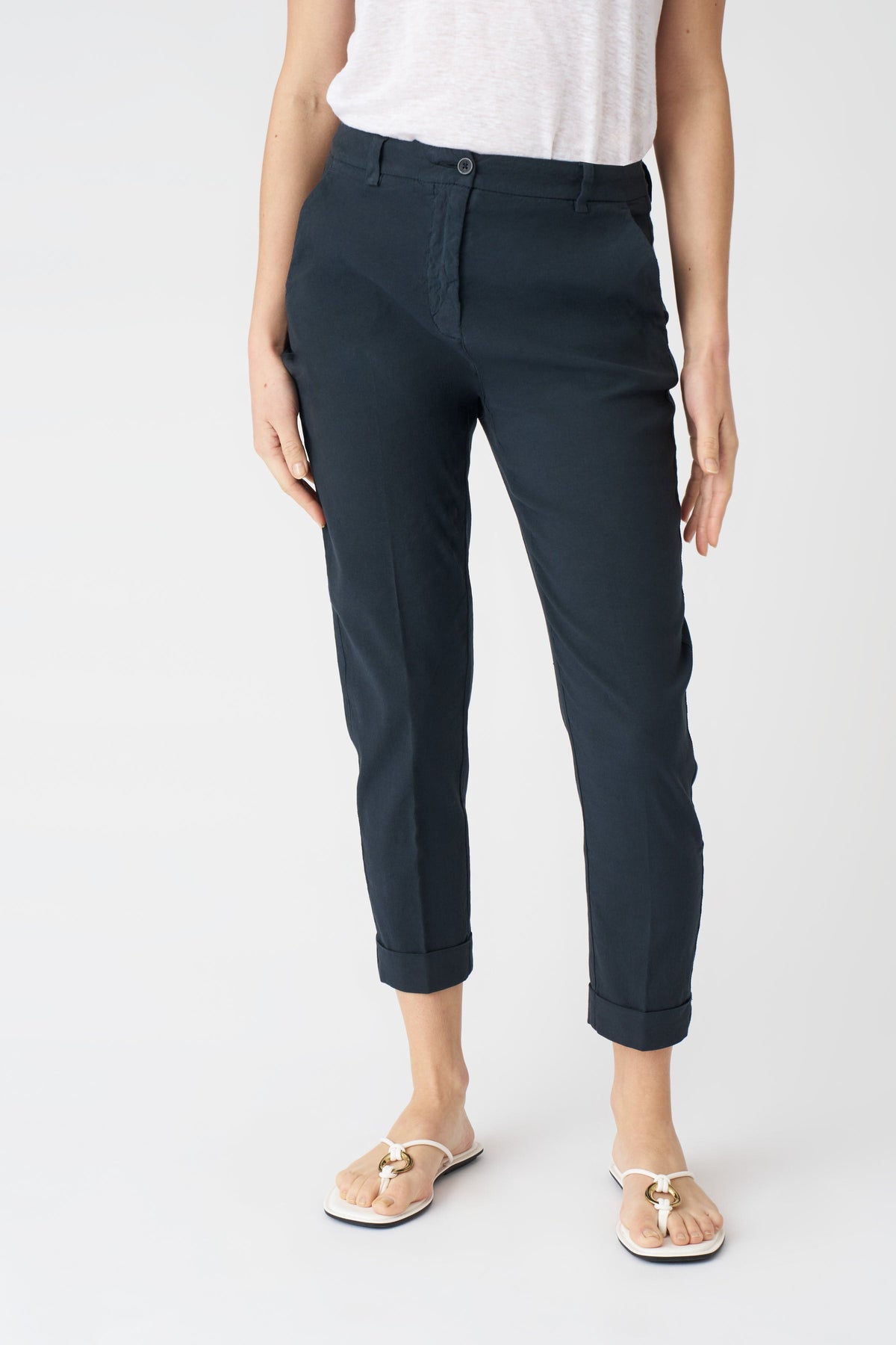 Women's Linen Chino Cropped Pants – Night Blue, view 3