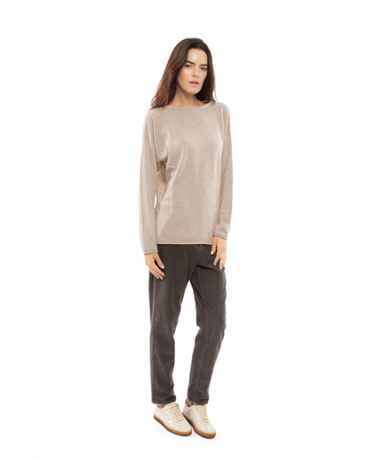 Beige cashmere relaxed maxi boat-neck, front view on a model