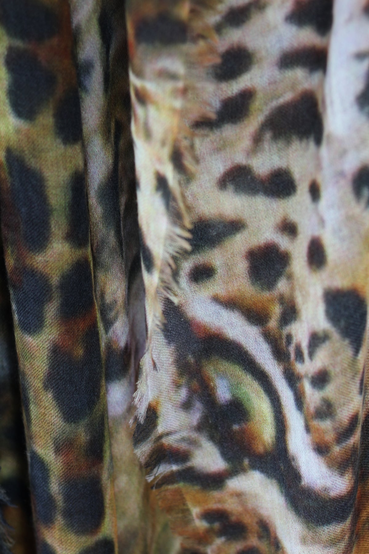 Oversized Ultrafine Pure Cashmere Leopard Scarf Wrap