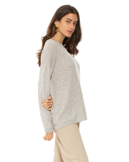 Monticelli Women's Oversized Cashmere Boatneck Sweater Light Grey 2