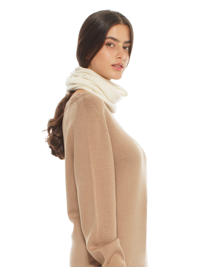 Monticelli Women's Pure Cashmere Collar Scarf Milk White 2