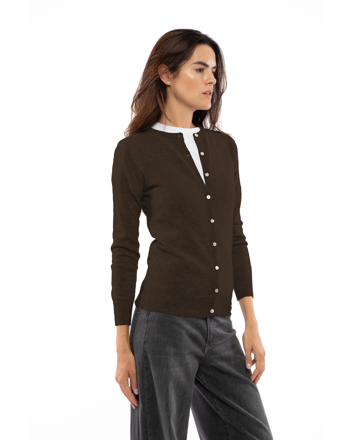 Coffee cashmere crewneck cardigan, three-quarter front view on a model