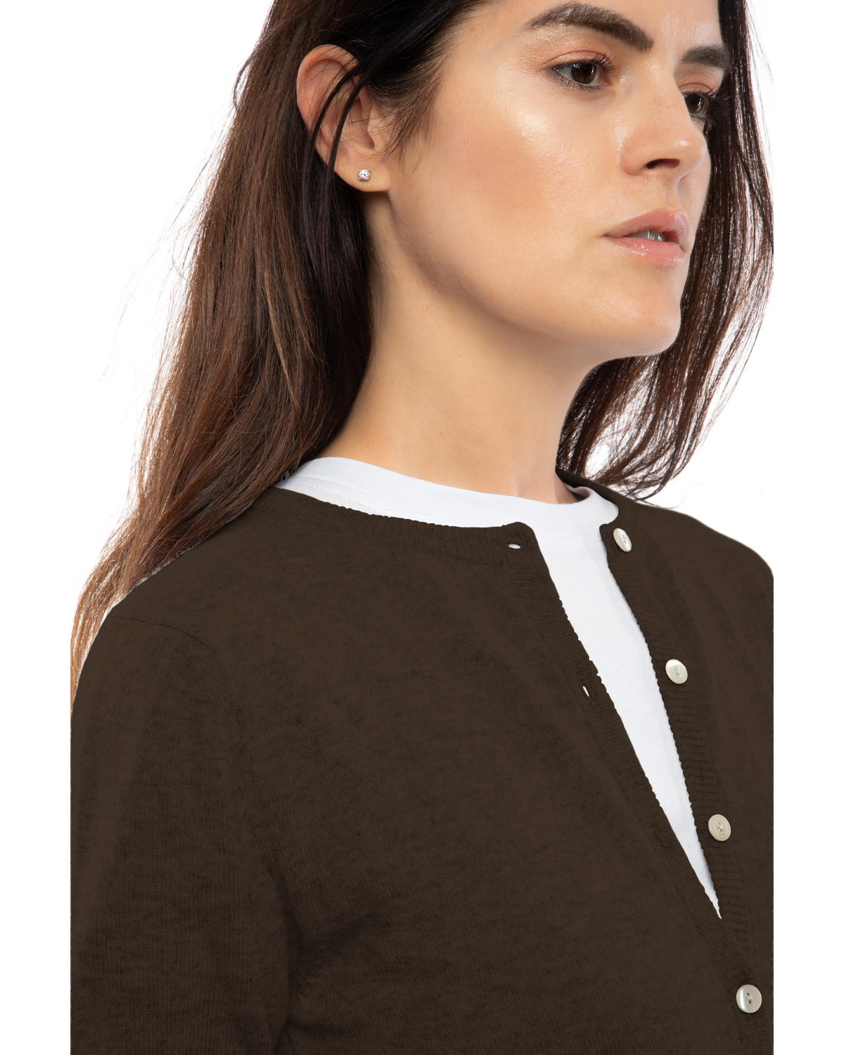 Coffee cashmere crewneck cardigan, close-up of the crew neckline and button placket