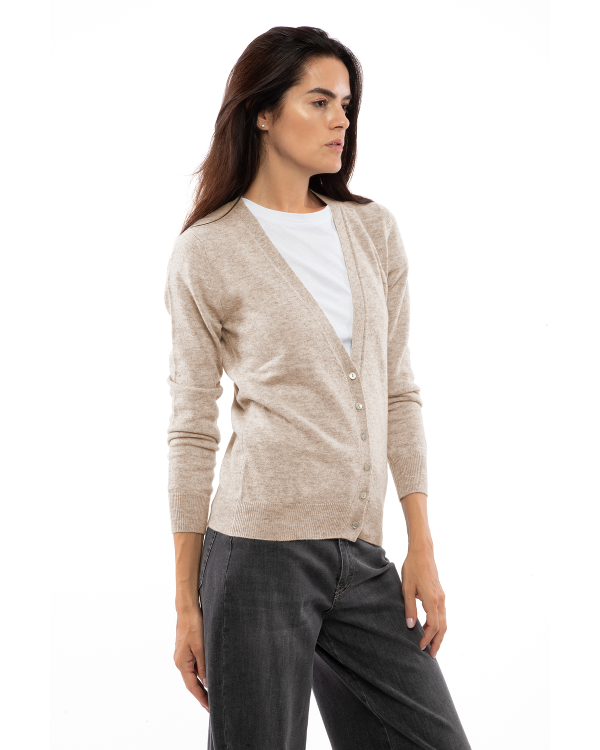 Women's cashmere V-neck cardigan in Beige, side view on a model