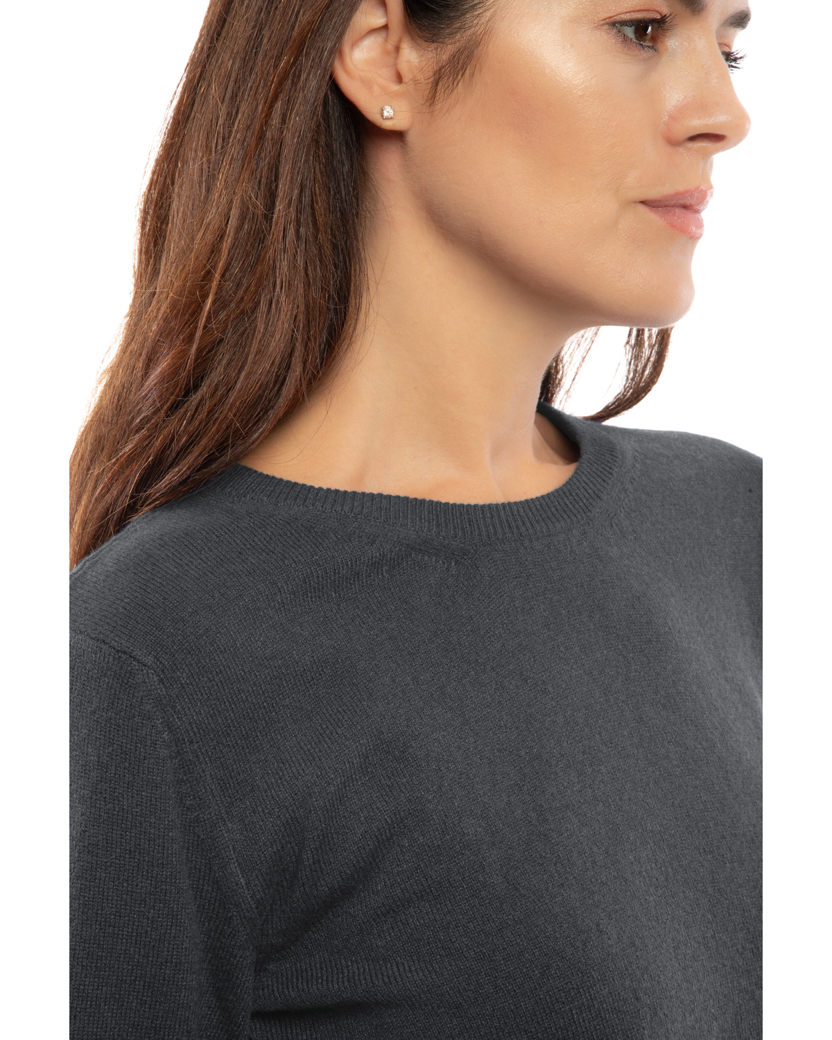 Charcoal cashmere crew neck dress, close-up of the ribbed crew neckline