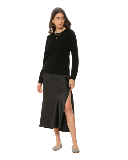 Monticelli Women's Ultralight Cashmere Raglan Crew Neck Sweater Black 2