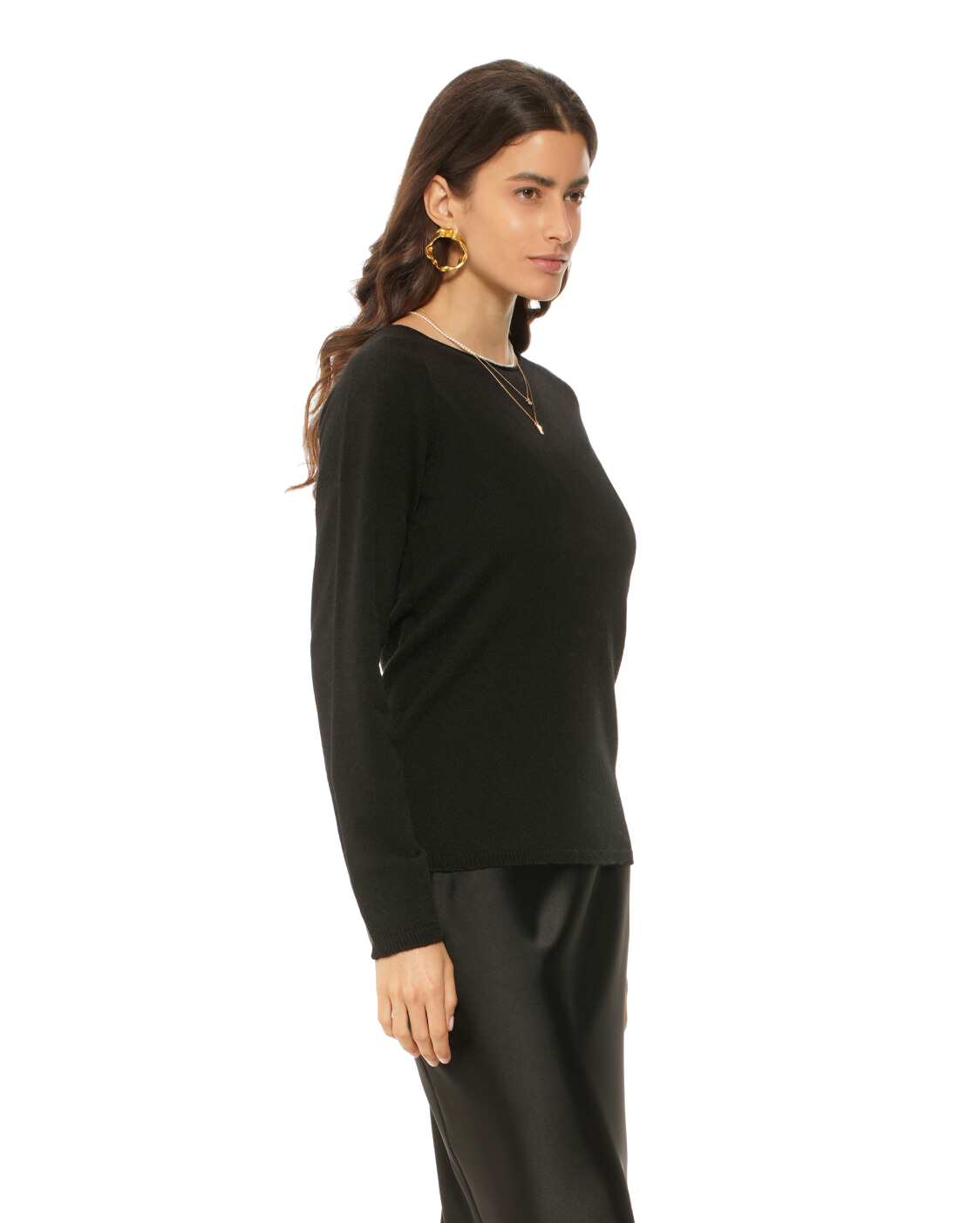 Monticelli Women's Ultralight Cashmere Raglan Crew Neck Sweater Black 3