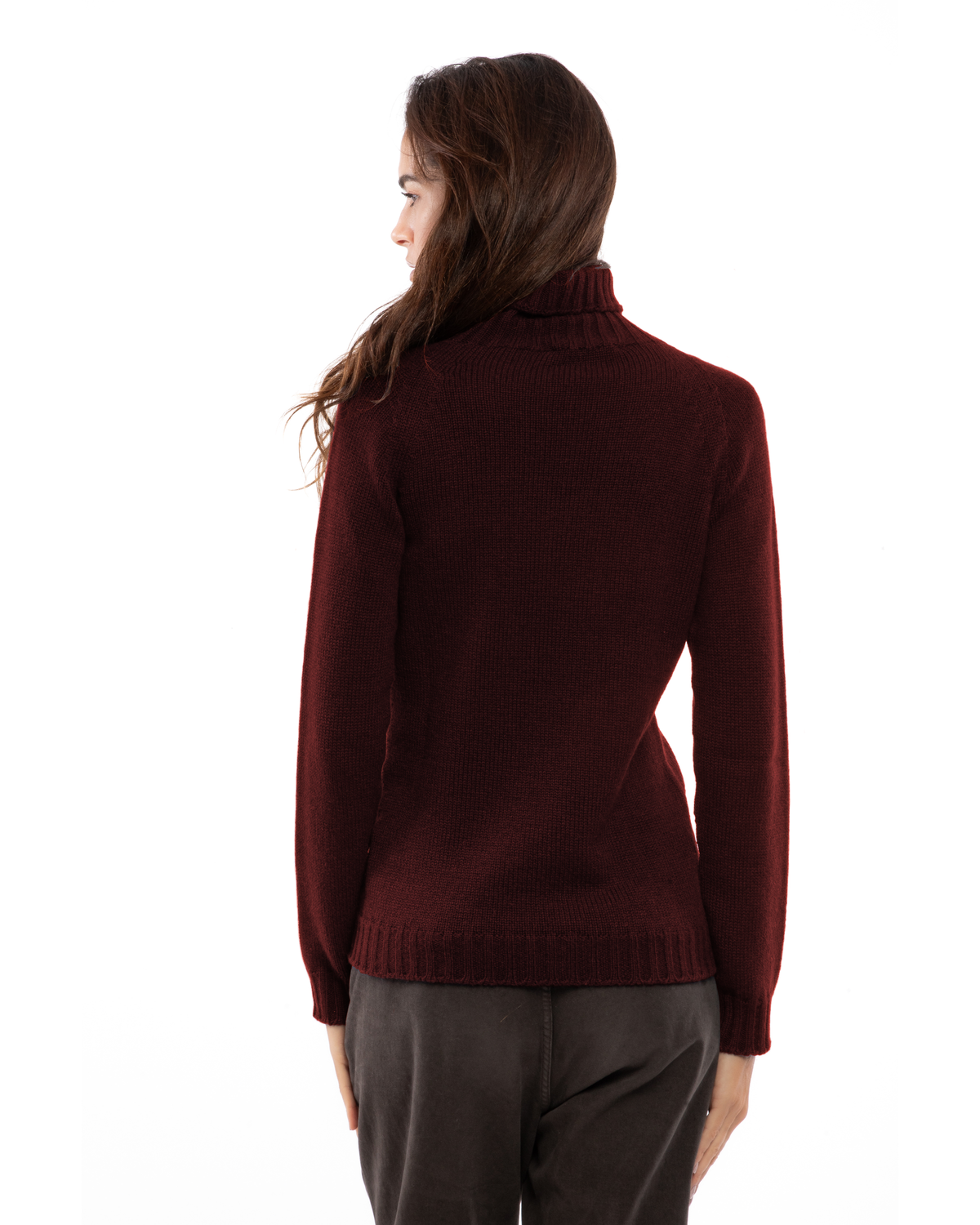 Women's cashmere raglan sleeve turtleneck sweater in Bordeaux, back view on a model