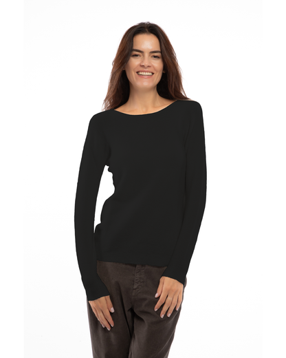 Black cashmere links stitch boat neck sweater, on a model, front view showing the boat neckline and long sleeves