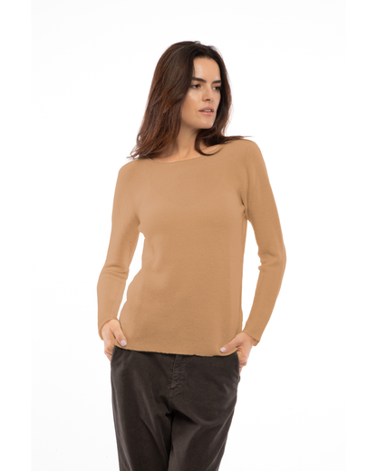 Camel cashmere links stitch boat neck sweater, on a model, front view showing the boat neckline and long sleeves