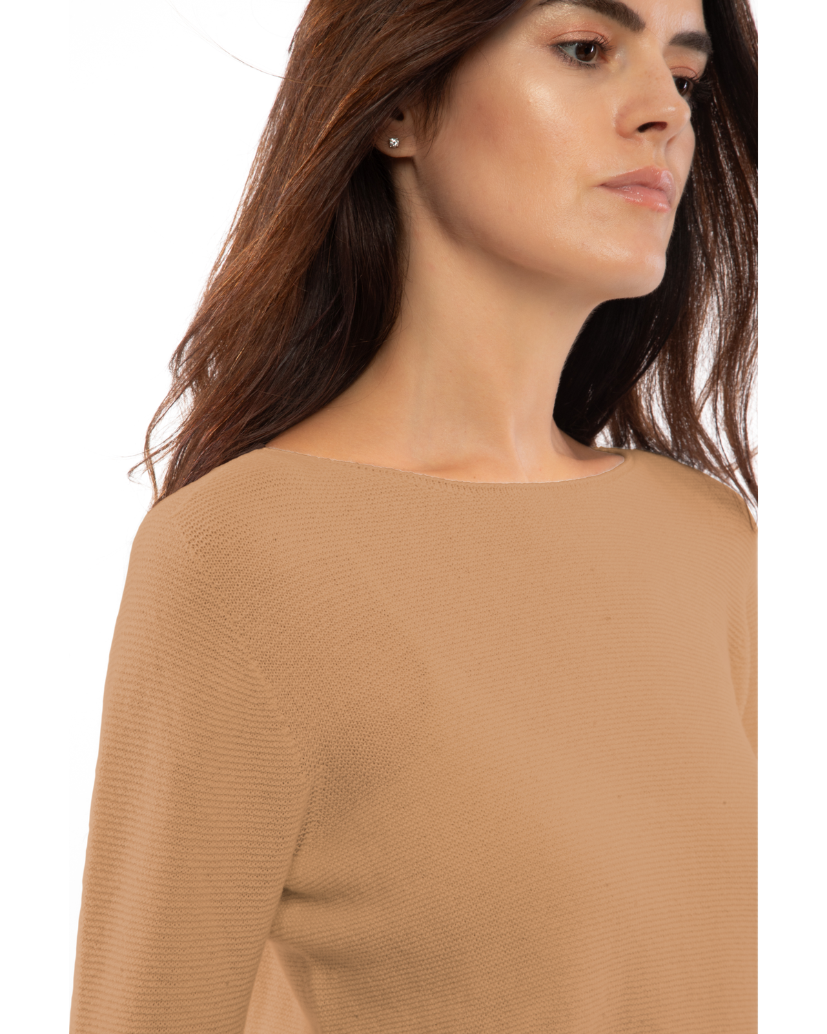 Camel cashmere links stitch boat neck sweater, close-up of the boat neckline and links stitch texture