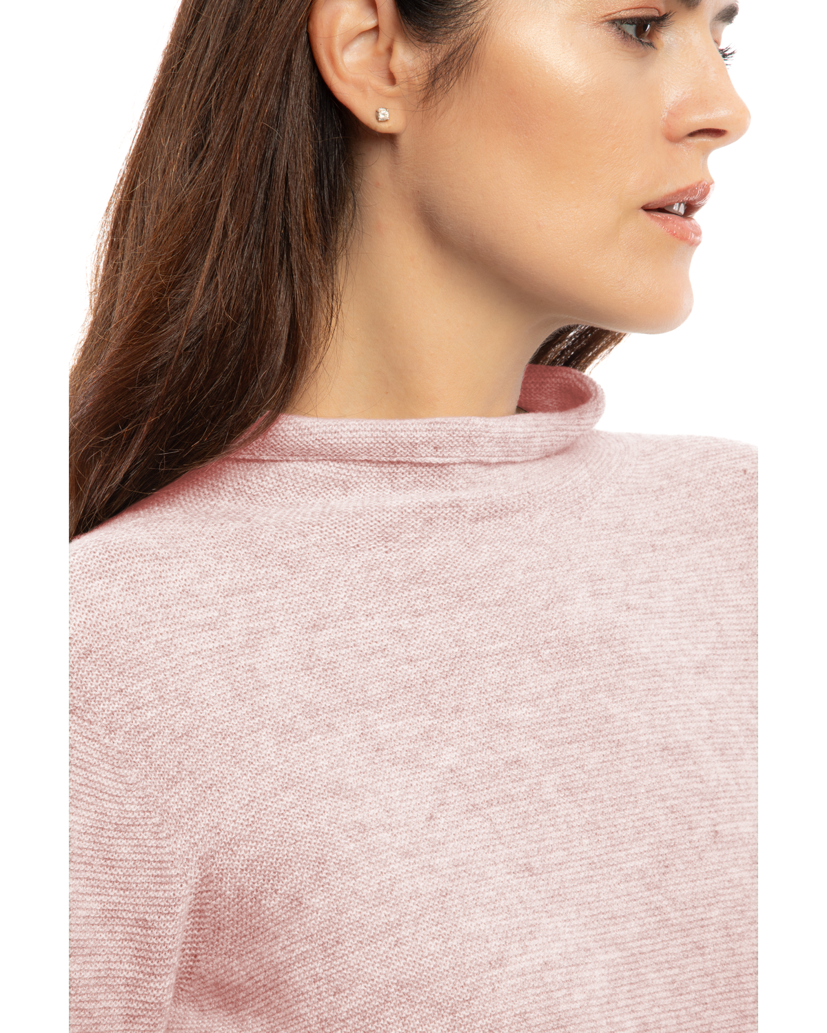 Women's cashmere links stitch funnel neck sweater in Old Rose, close-up of the funnel neckline and links stitch