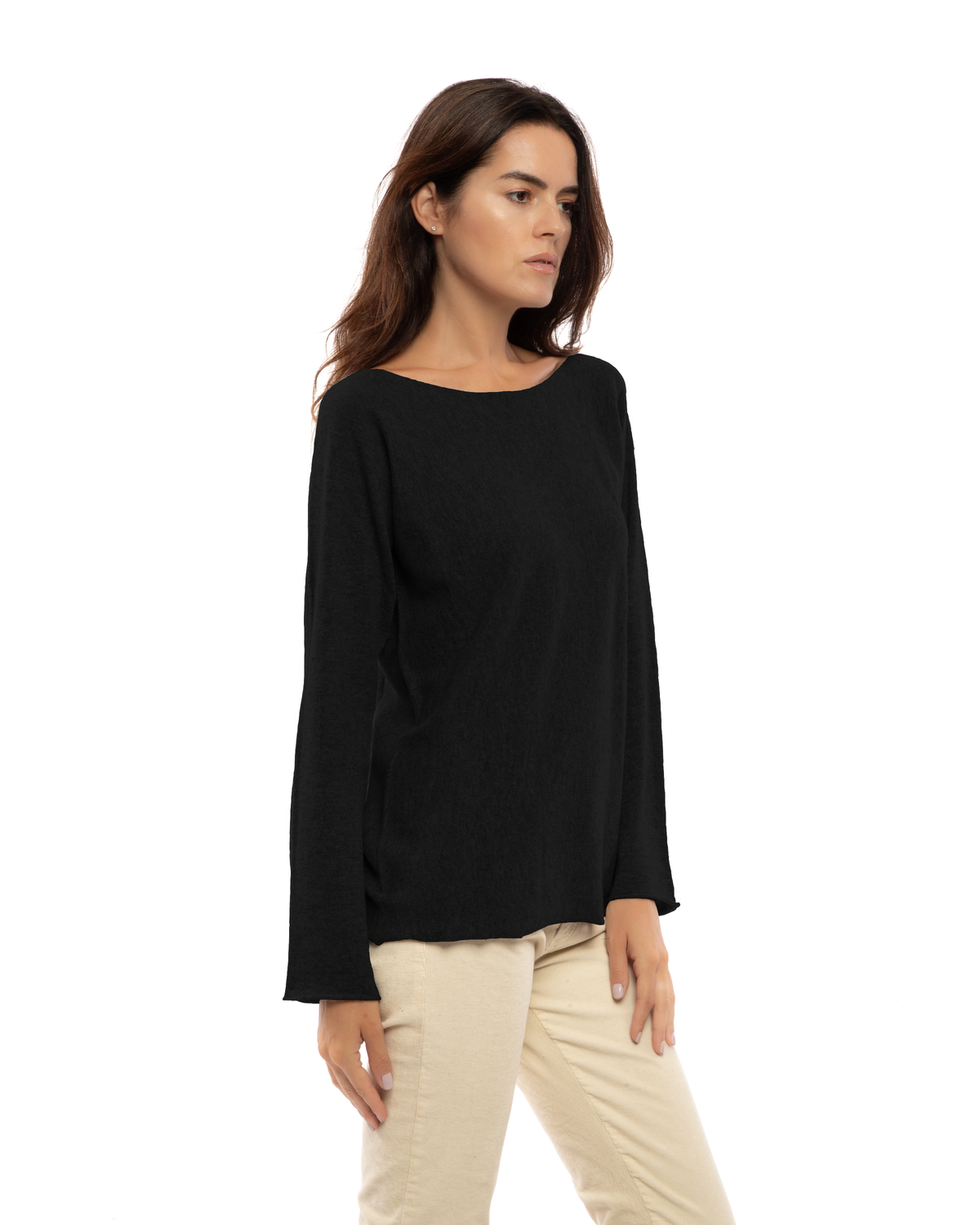 Women's cashmere maxi lounge boatneck sweater in Black, three-quarter view on a model