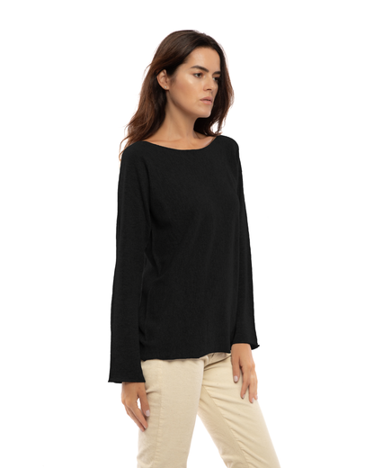 Women's cashmere maxi lounge boatneck sweater in Black, three-quarter view on a model