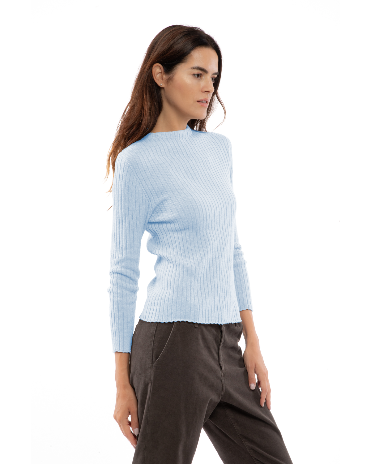 Baby blue cashmere vertical rib crewneck sweater, three-quarter view on a model.