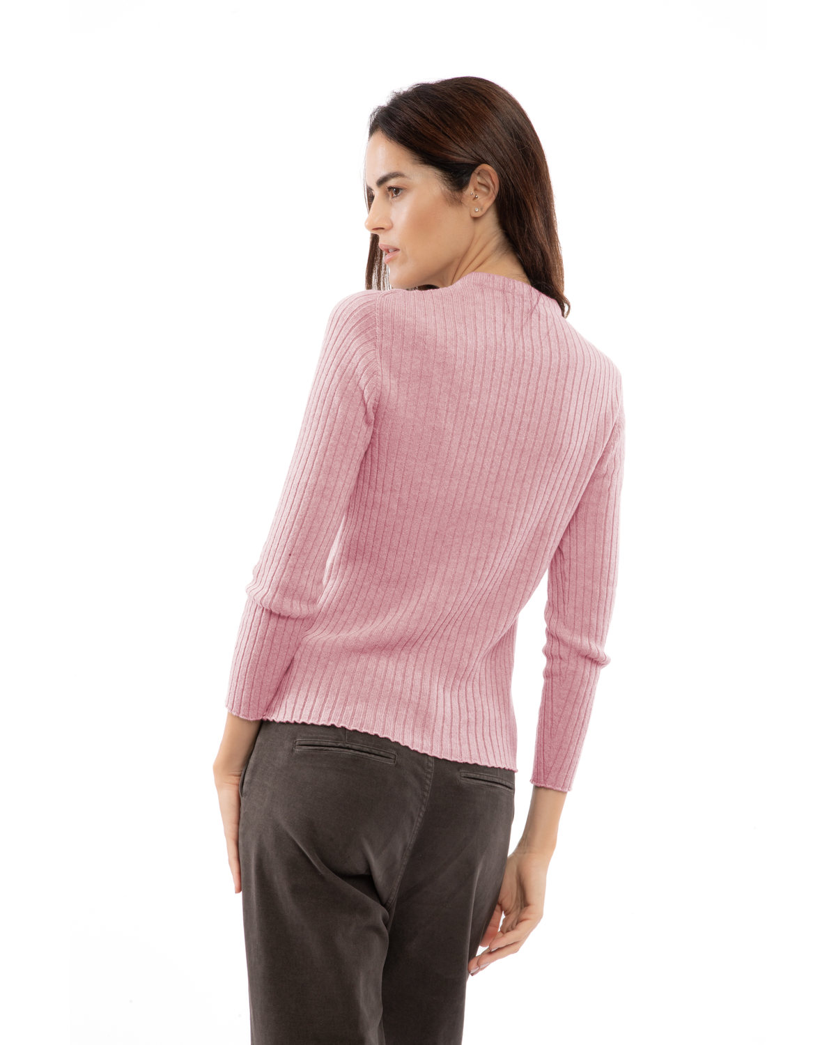Back view of the baby pink cashmere vertical-rib crewneck sweater