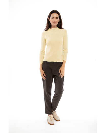 Women's Cashmere Vertical Rib Crewneck Sweater Butter Yellow — view 2