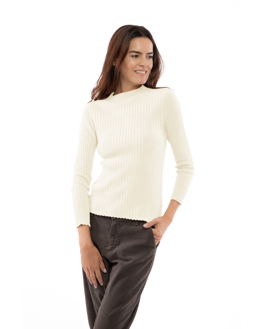Milk white cashmere vertical-rib crewneck sweater on a model