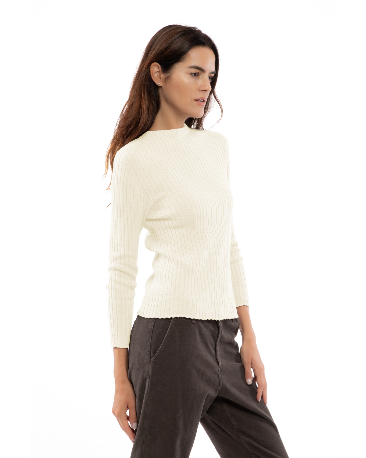 Milk white cashmere vertical rib crewneck sweater, three-quarter view on a model.