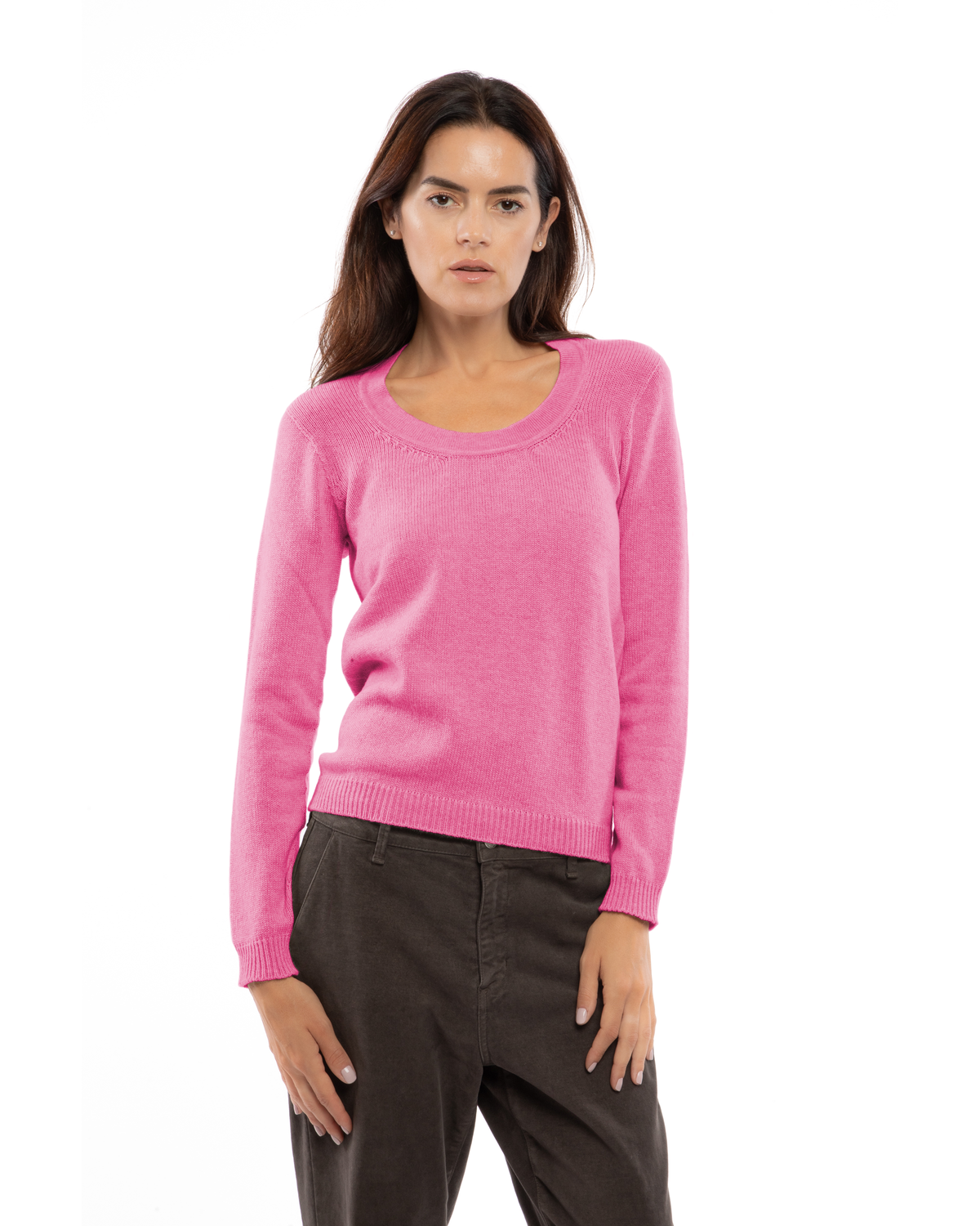 Fuchsia cashmere scoop-neck sweater, shown from the front on a model.