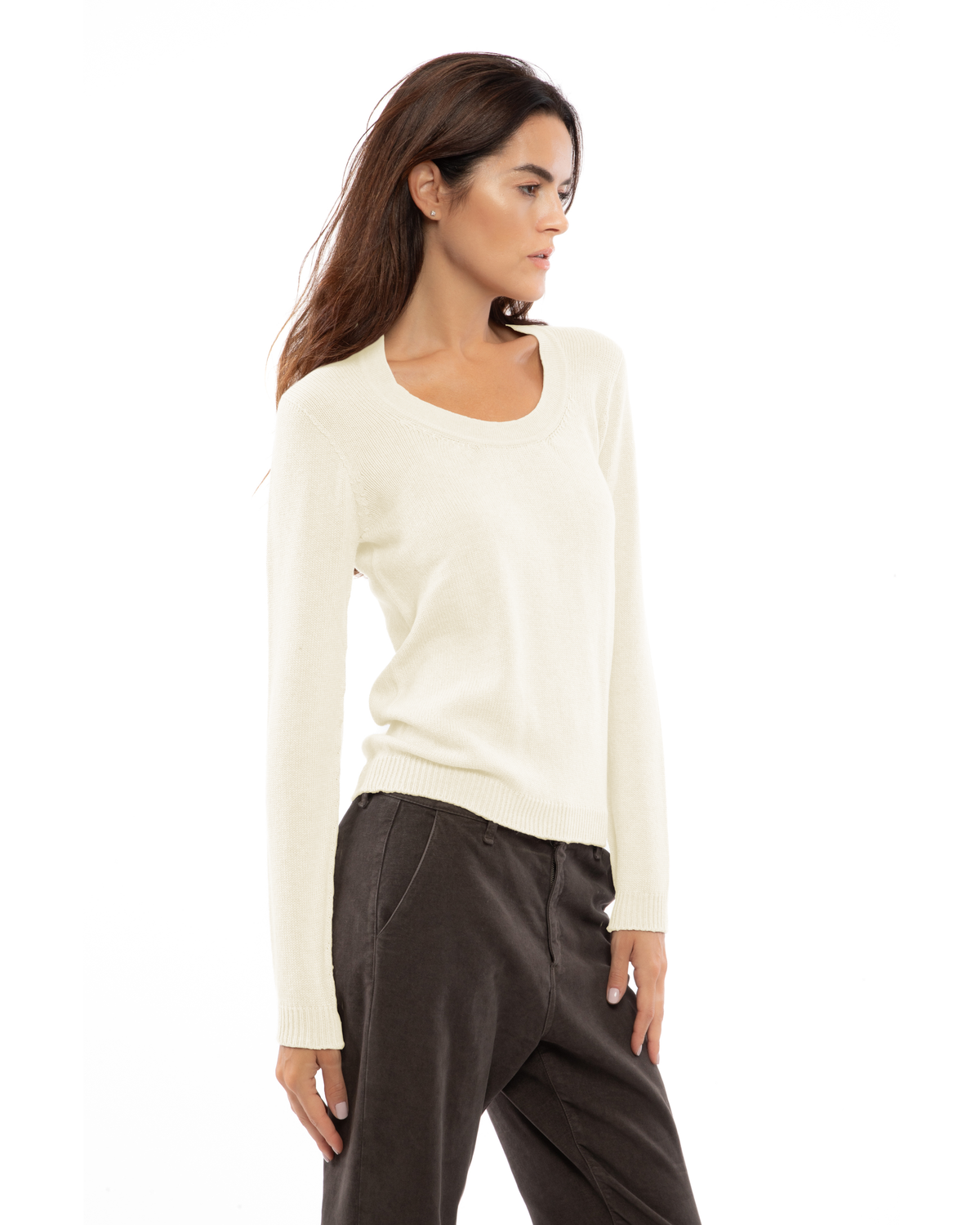 Side view of the milk white cashmere scoop-neck sweater
