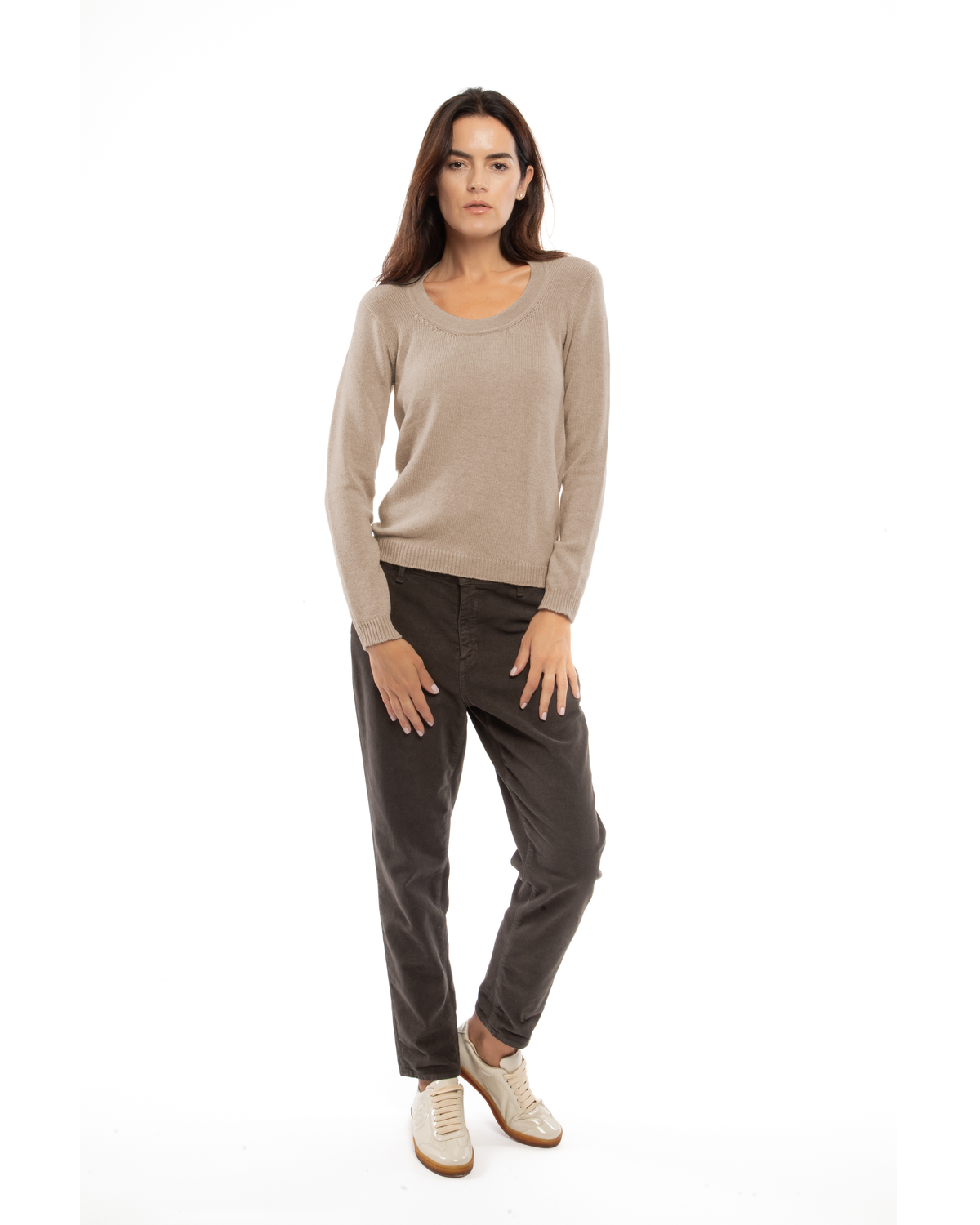Women's Ultra-Light Pure Cashmere Scoop Neck Taupe — view 2