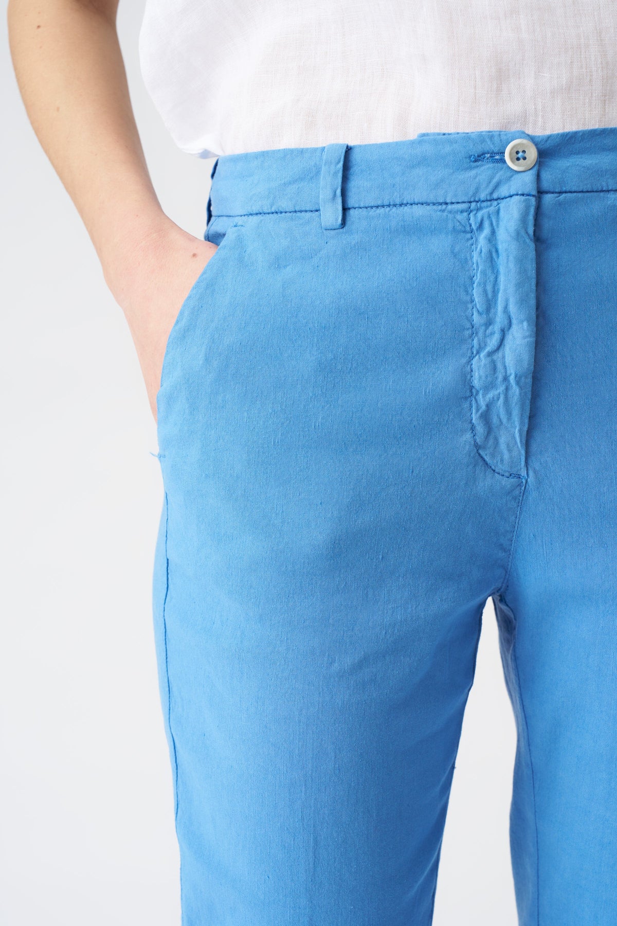 Women's Linen Chino Cropped Pants – Indigo, view 2